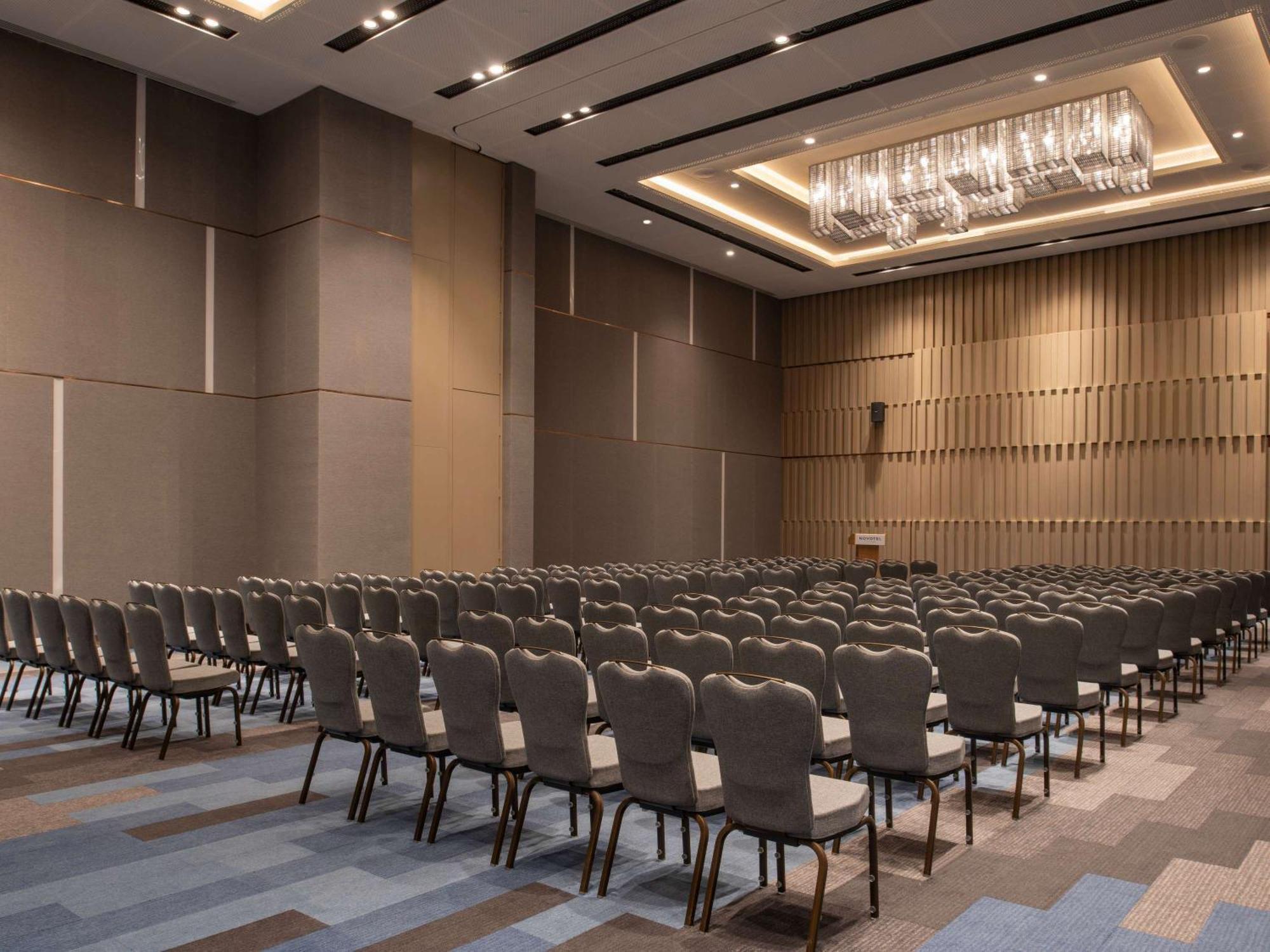 Novotel Riyadh Sahafa Zewnętrze zdjęcie